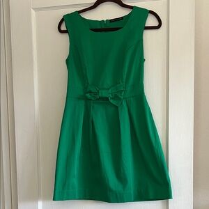 Love Culture Vibrant Green Apparel